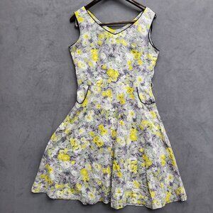 Vintage Lynn Davis  A Line Dress 30" Waist Floral V Neck Sleeveless‎ Pockets